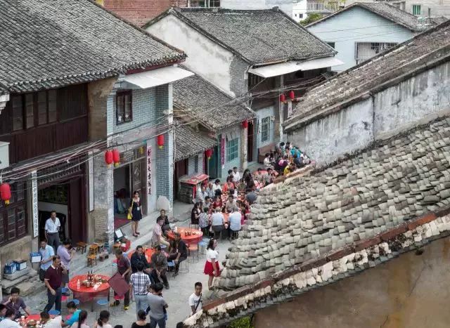 螺蛳粉征服世界,螺蛳粉征服全世界