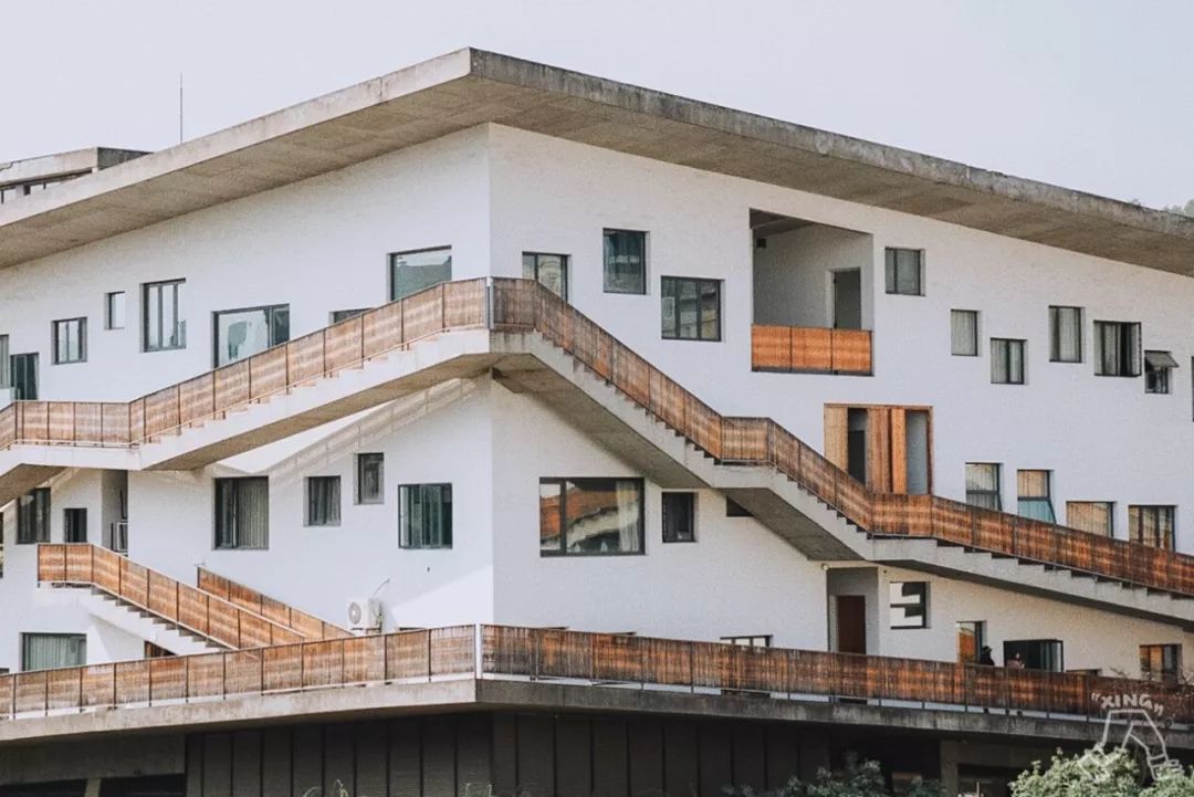 杭州这8组拍照极美的网红地标建筑，个个都美得不落俗套