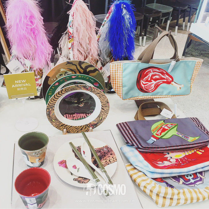 在泰国买好看的裙子,泰国买名牌衣服