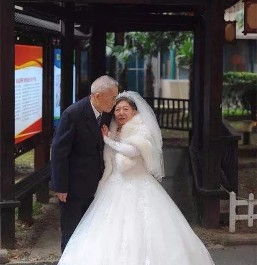 96宀佸ザ濂跺拰97宀佺埛鐖锋劅浜虹殑鐖辨儏,96宀佺埛鐖峰拰94宀佸ザ濂剁浉鐖变竴杈堝瓙