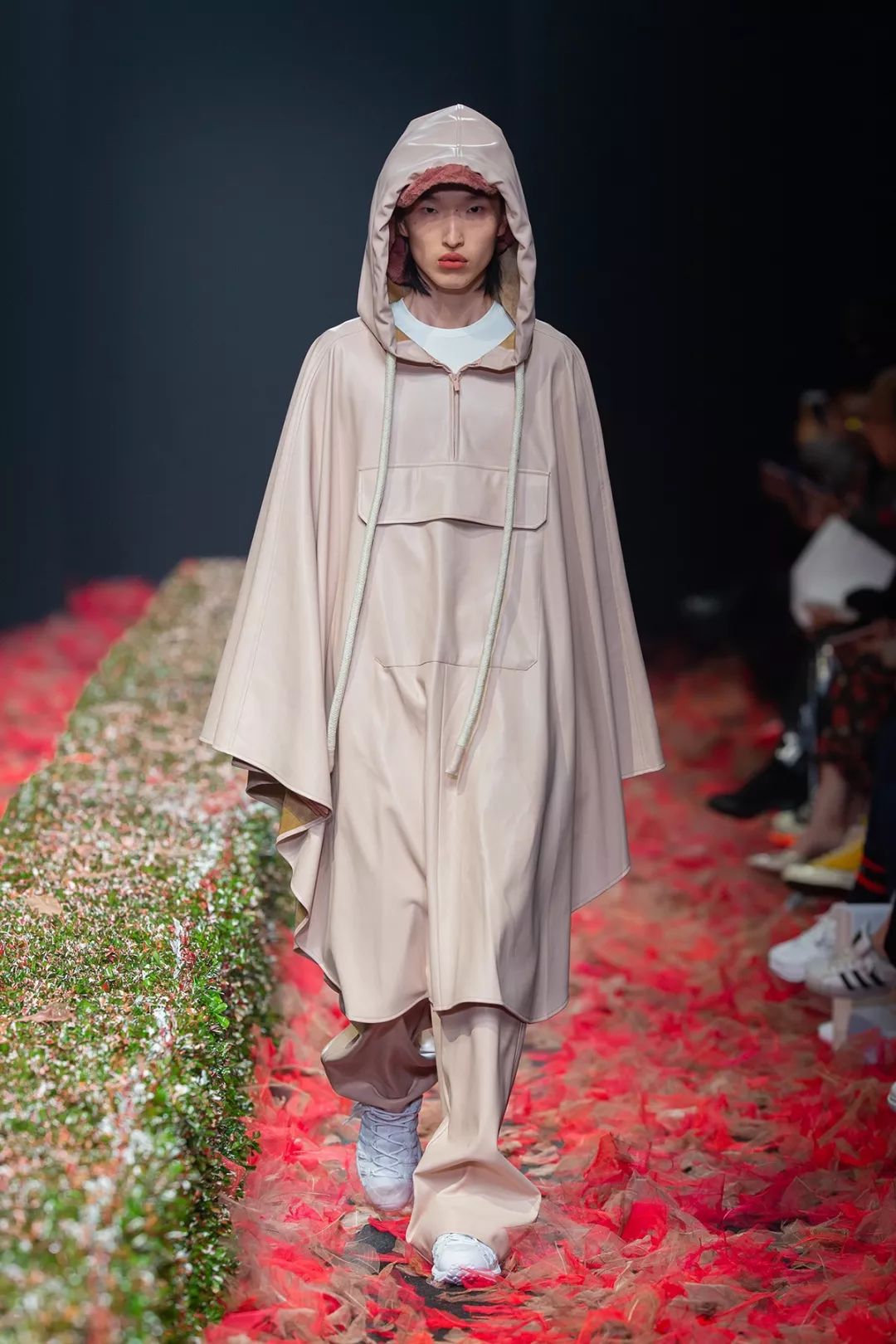 利郎男装秋冬流行趋势,2022男装秋冬色彩趋势