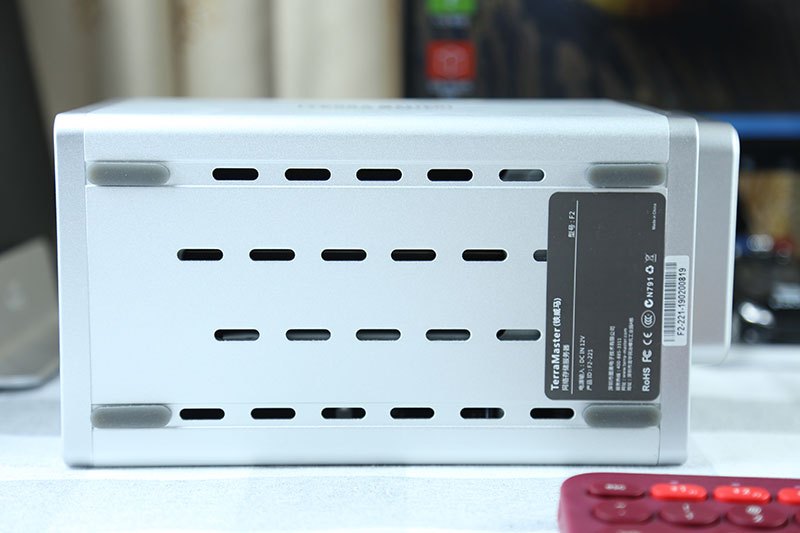 铁威马f2-221测评,f2-220铁威马