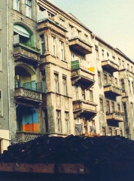 柏林展示身材,柏林很穷吗