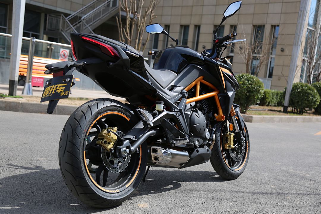 光阳krider400台湾车评,光阳krider400改装外观