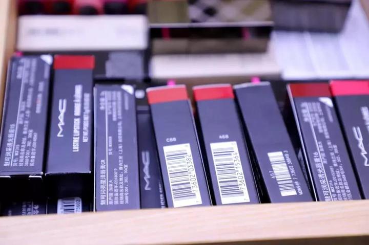 大牌口红假的,大牌口红是智商税吗