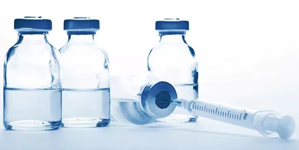 口唇出现黑斑是怎么回事,口唇内壁有黑斑