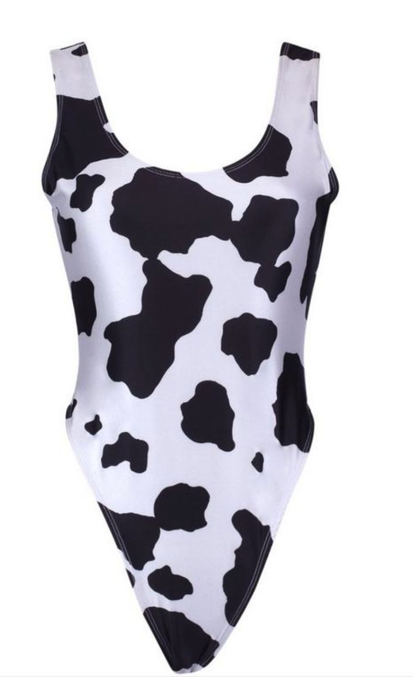 豹纹OUT，下一个C位印花轮到奶牛纹上场！