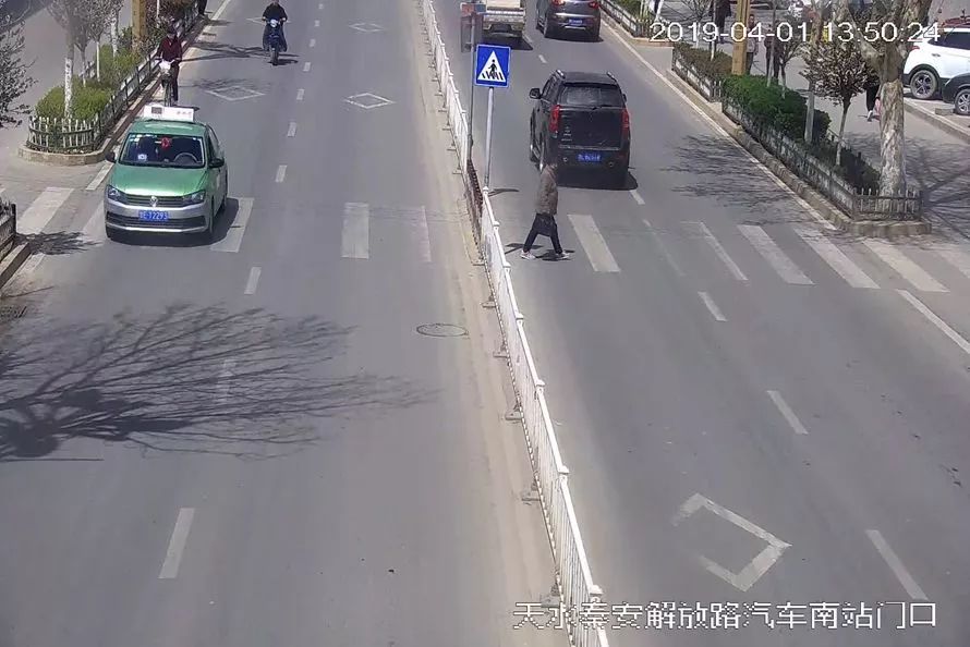 交通违法曝光台案例,交通违法曝光台