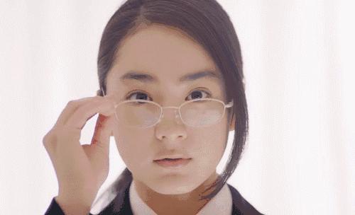 想要变好看？先找人夸你