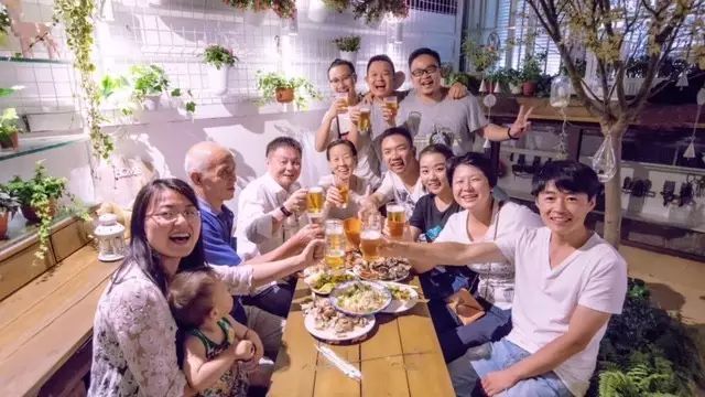 他用14天改造6口之家，只为给她一线生机！