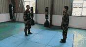 陆军兵哥哥教防身,兵哥哥教你一套防身术