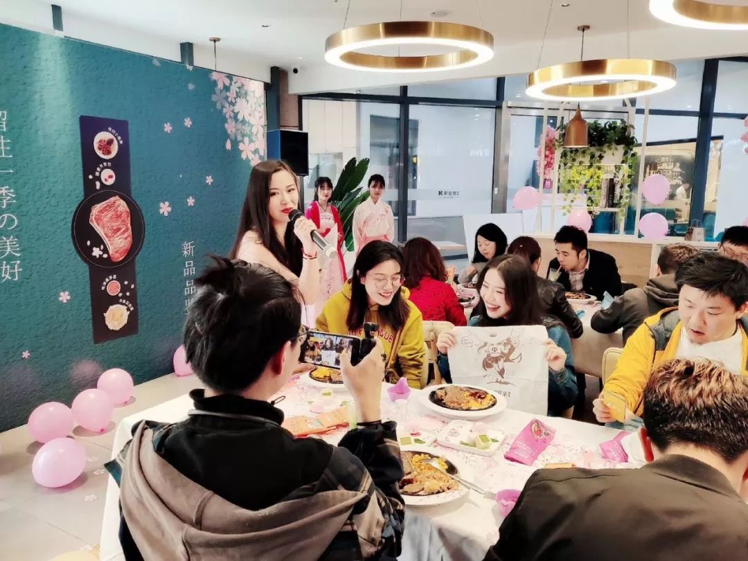 终于在南京尝到了小章鱼牛排!