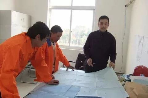 太牛了！中青报纪念五四百年推首个人物：广安青年贺刚的逆袭！