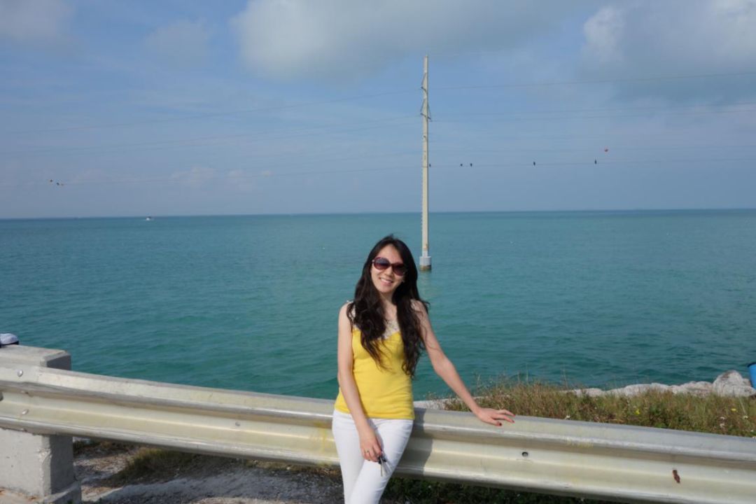 荐书|没钱、脱发、单身......被压力包围的你，需要这本书来拯救