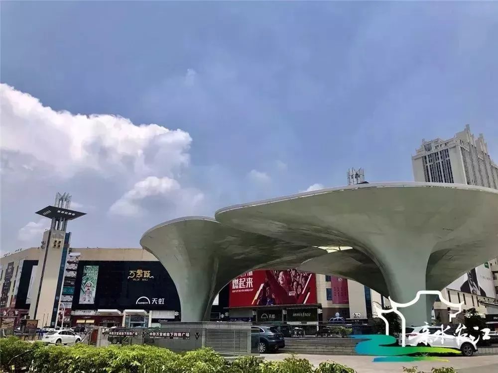 地铁2号线试乘券领取现场超火爆!我们汇总了沿线美景美食!