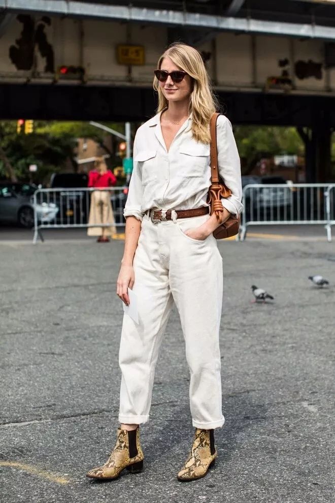 吴宣仪穿深v长裙,吴宣仪深v长裙