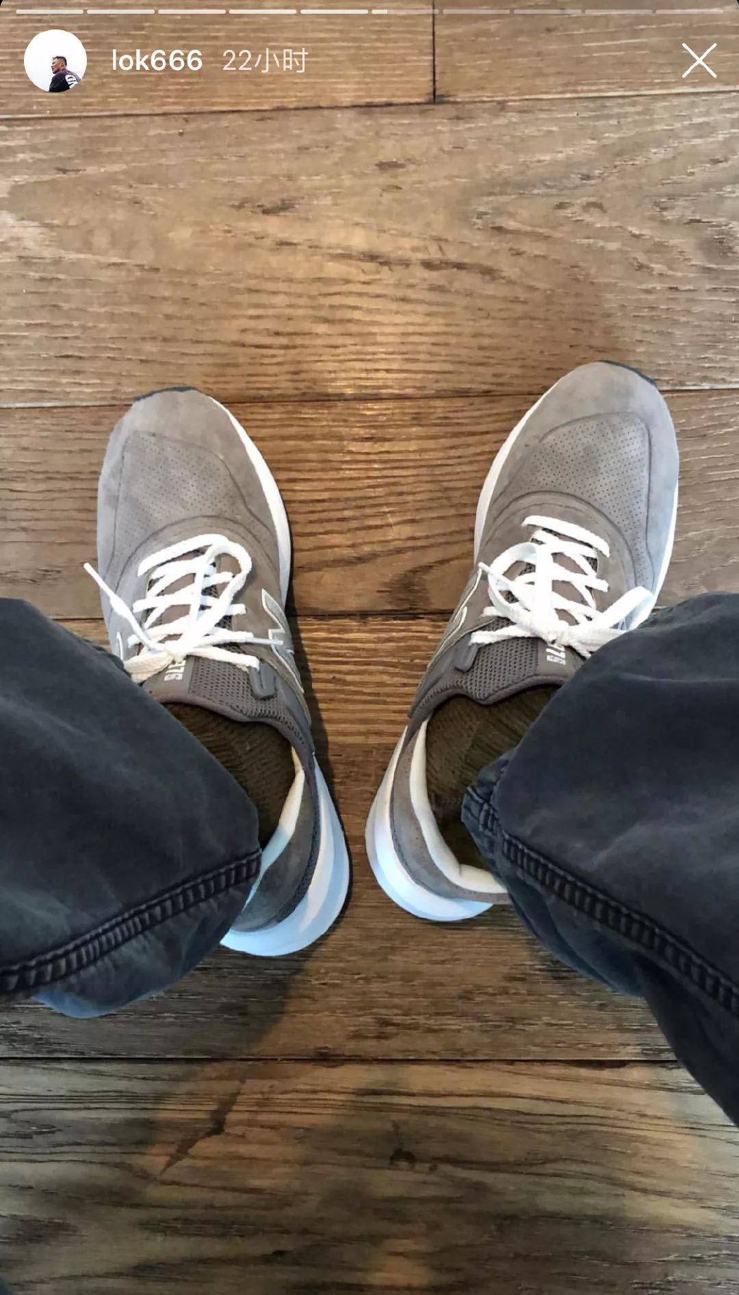 说到NewBalance，我第一个想到的还是余文乐