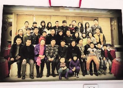 四世同堂共进晚餐,四世同堂聚餐大全