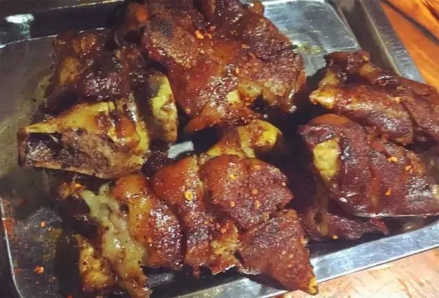 丽江必须吃的烧烤店,必须收藏的店铺