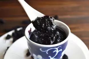 经常染发容易致癌是真的吗,染发过敏如何让头发变黑