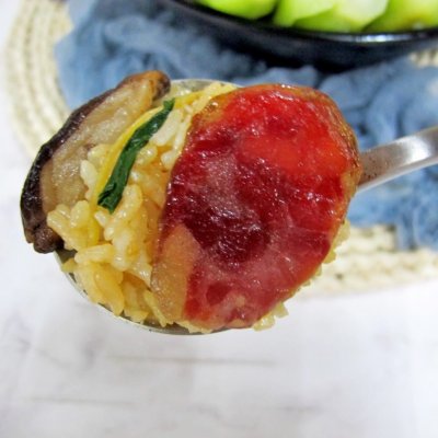 电饭煲版腊肉煲仔饭,煲仔饭家庭版