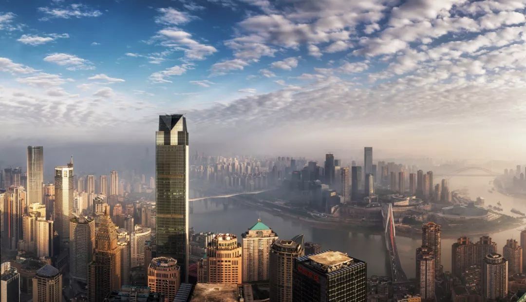 在重庆之巅，住云端奢居吃米其林大餐，刷新山城奢华新高度！