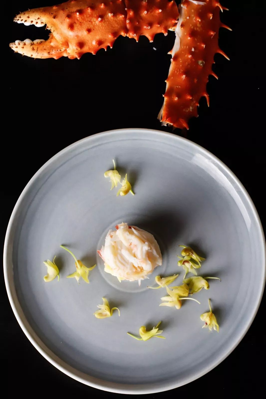 在重庆之巅，住云端奢居吃米其林大餐，刷新山城奢华新高度！