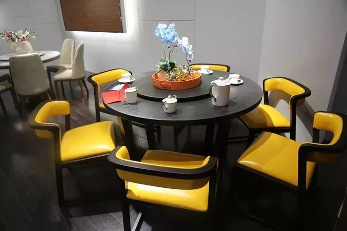 绁炴湪鐨勫鍏蜂笓鍗栧簵,绁炴湪甯傚鍏峰簵