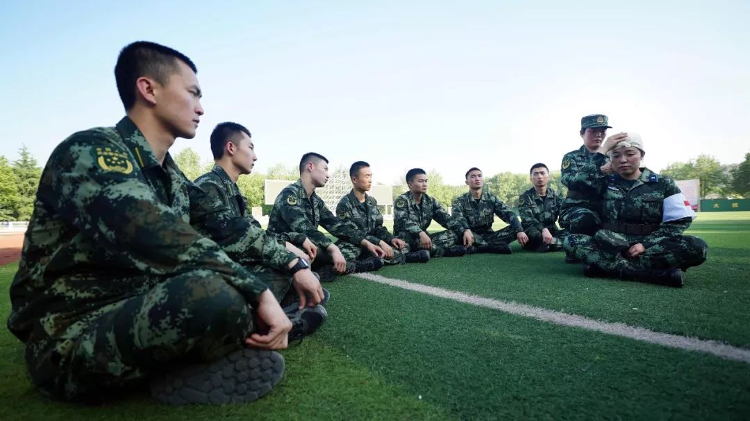 在战场上如何避免损失,假如在战场上受伤了