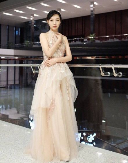 【见闻270】骚男首谈离婚后生活，女流的胸竟然比刘飞儿还大？！