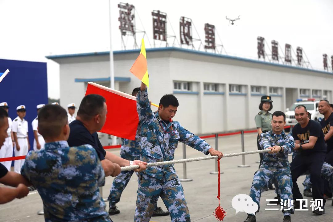 多图|“一二、一二……”拔河、举炮弹“蓝色突击-2019”中泰海军开展多样交流活动