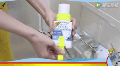 马桶下水管道一直有异味怎么解决,马桶里的脏东西洗不下来怎么办