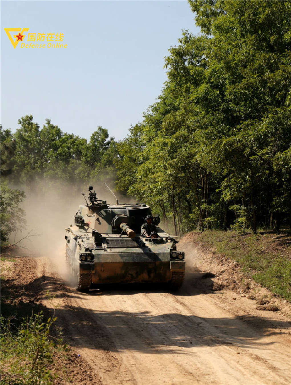 摩托车飙车最帅视频,最帅飙车现场