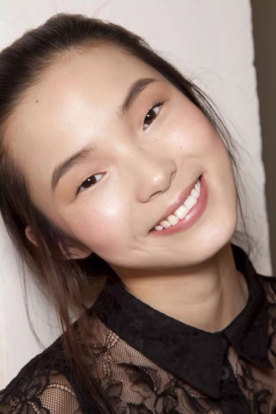 你是亲和脸还是冷淡脸？别乱装可爱了啦！