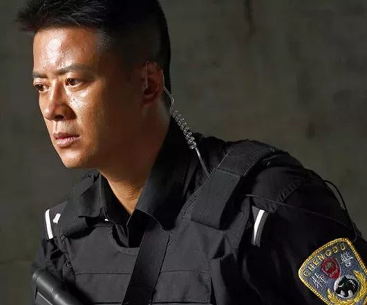 成都特警夜巡,成都特警最新消息