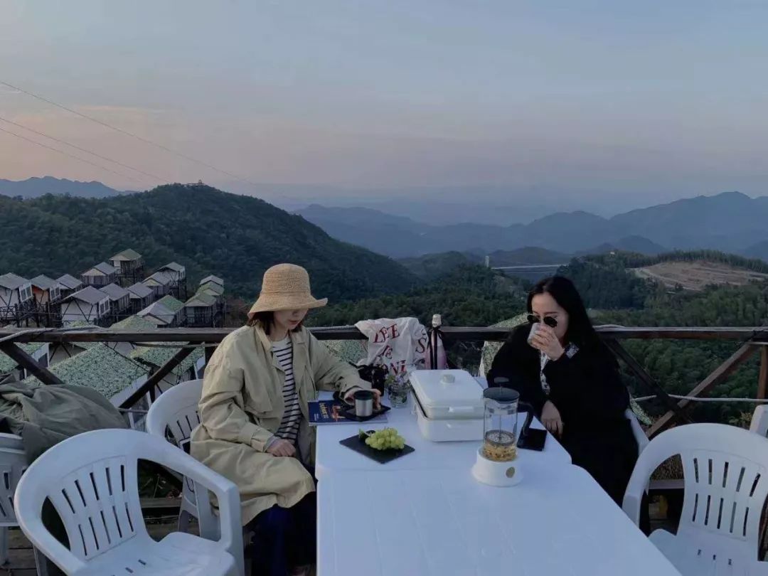 新豪宅时代，终于可以跟水晶灯、罗马柱说拜拜了！