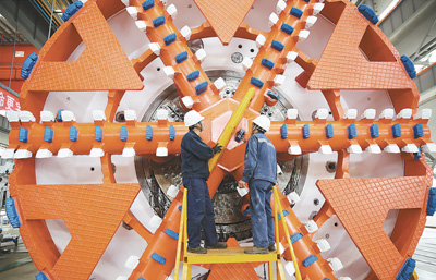 人民日报感谢企业,人民日报评论劳模精神工匠精神