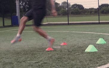 维维射门教程,维维足球怎么接半高球