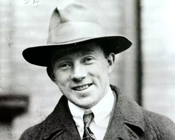 硬核预警:量子力学的九种形式