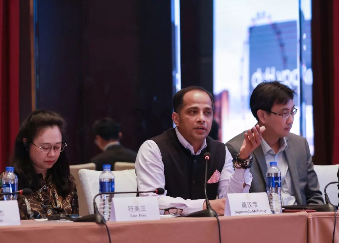 fintech鐑偣鑱氱劍,2023浜氬お閲戣瀺璁哄潧閫忛湶鐨勬柊鏈洪亣