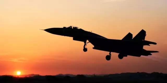 一位飞行员牺牲前最后的心声,又一飞机坠毁乘客全部死亡