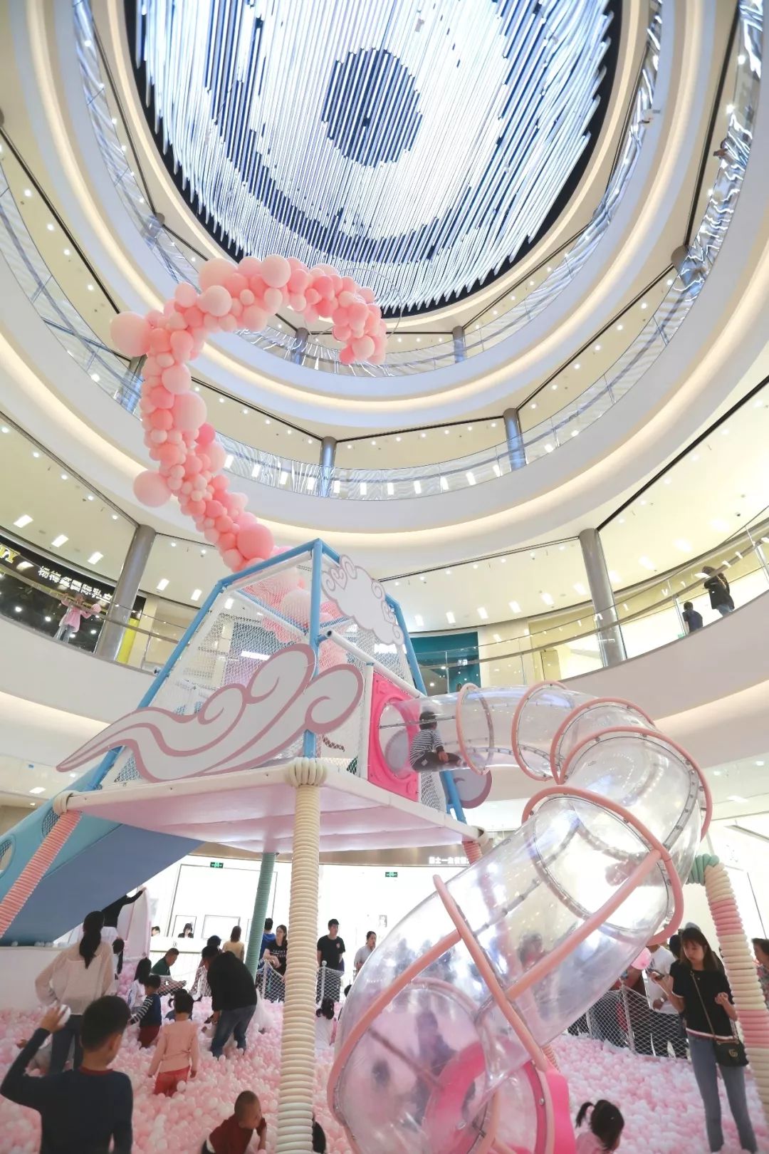 新店开业10w人围观,开业典礼1万人围观