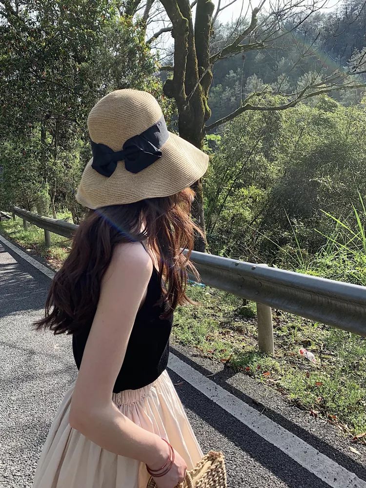 有一种帽子很像鸭舌帽,有什么新式样式帽子