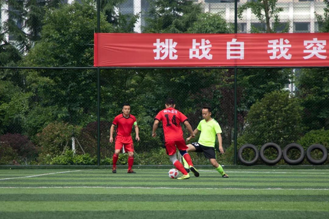 中国消防员足球比赛,消防备战足球比赛