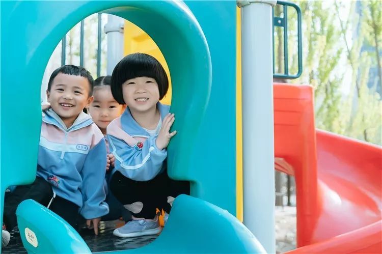 金摇篮幼儿园六一汇演圆满成功,爱的绽放团购