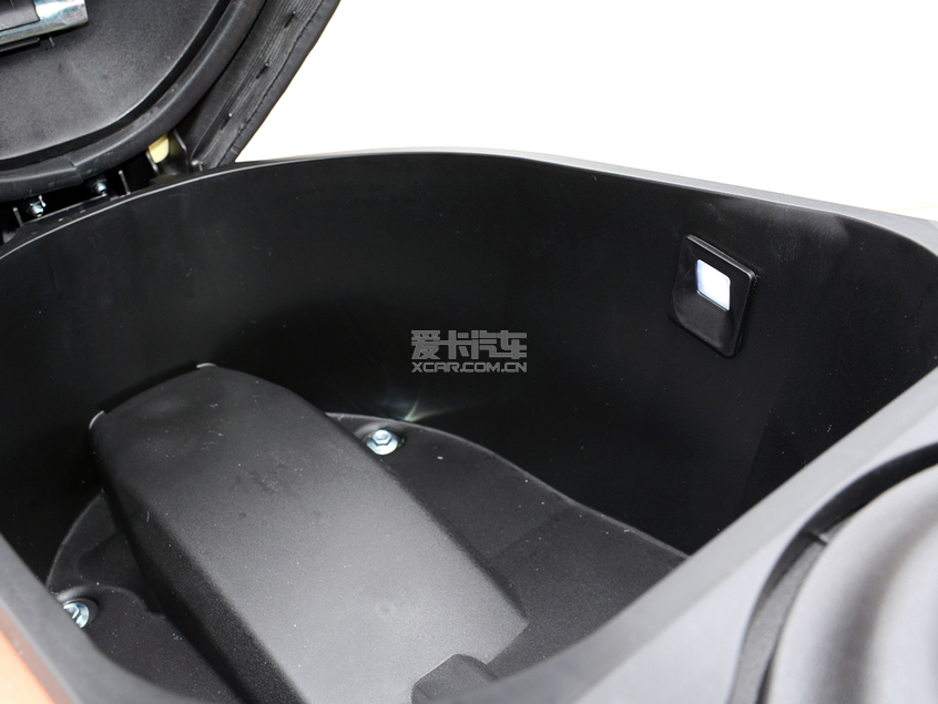 雅马哈巡鹰125和铃木uy125哪个好,本田裂行125和雅马哈巡鹰125比较