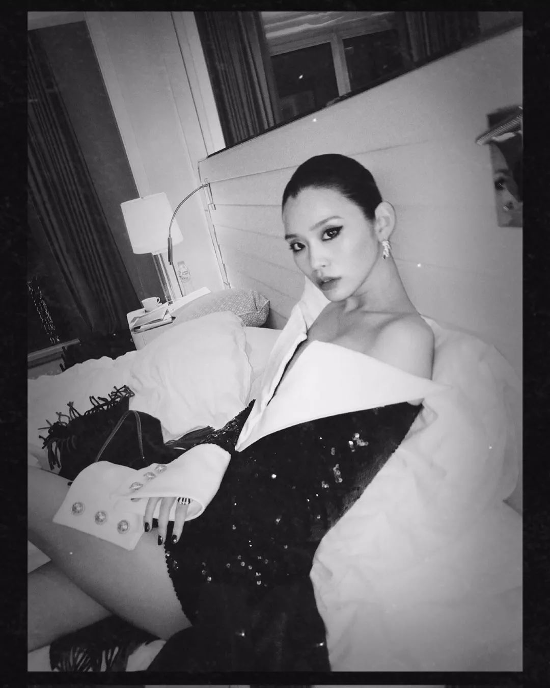 戛纳朱一龙入选作品,戛纳朱一龙白西装