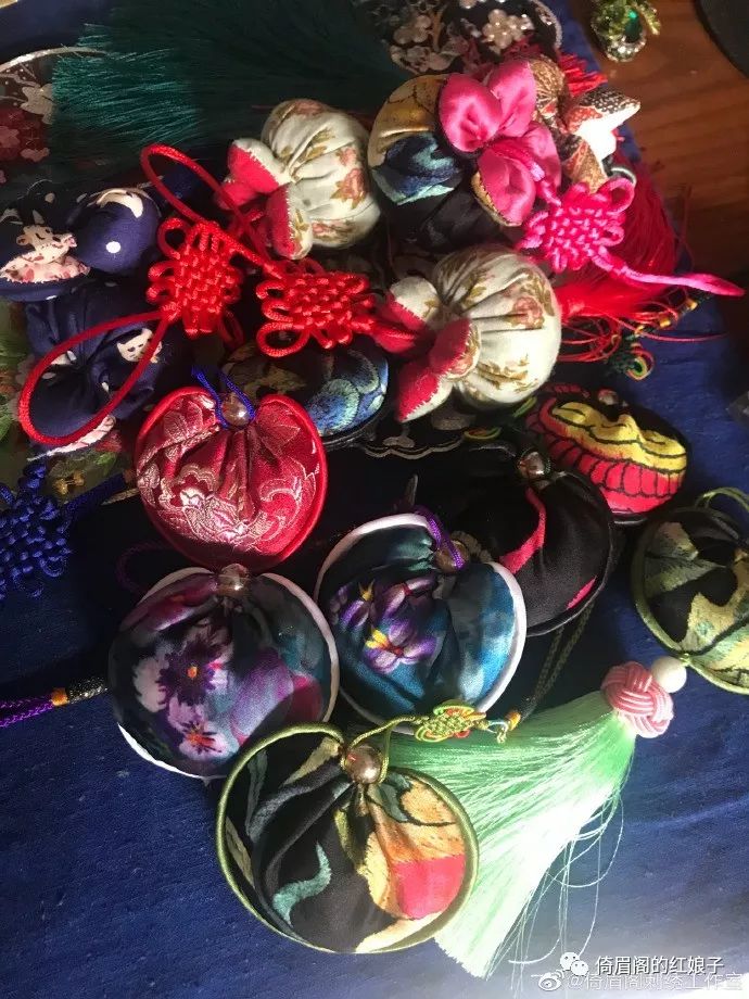 最简单又漂亮的香囊教程,荷包香囊怎么搭配