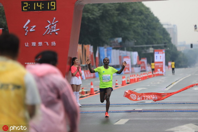 亚瑟士gelburst26什么时候出的,跑圈十件事全集