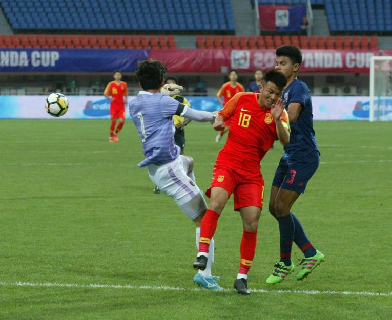 中国足球史上第一次冲出亚洲回顾,中国足球1比5败给泰国青年队